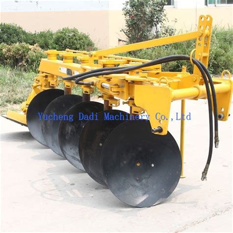 China Agriculture Machinery Equipment Reversible Disc Plough