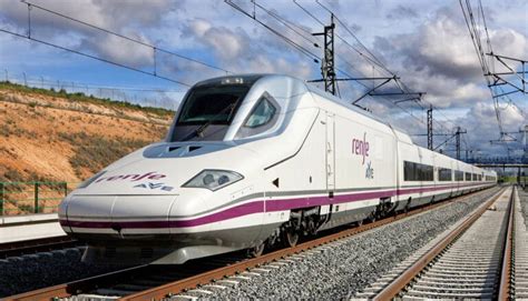 Renfe Transporta A Millones De Viajeros En Ave Y Larga Distancia Este