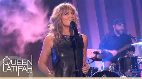 Jennifer Nettles Performs Falling On The Queen Latifah Show Youtube