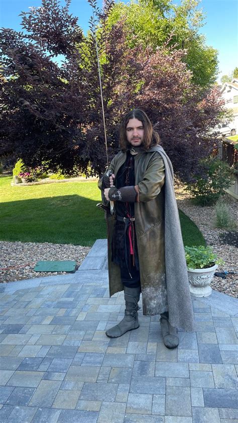 Aragorn Costume | Aragorn costume, Cosplay, Costumes