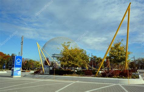 MONTREAL CANADÁ 10 19 2022 La biosfera es un museo en Montreal