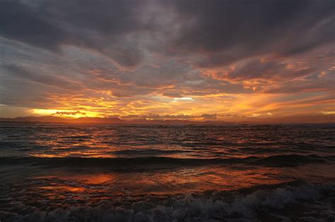 無料画像 ビーチ 海岸 海洋 地平線 雲 日の出 日没 夜明け 雰囲気 夕暮れ イブニング 残光 風の波 朝は