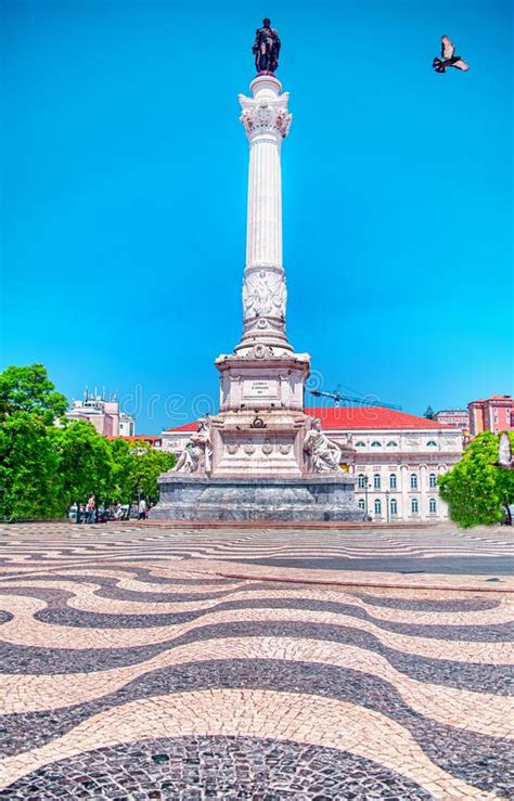 Columna De Pedro Iv En La Plaza Rossio De Lisboa Portugal Foto De