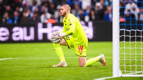 Paulo Fonseca D U De La Performance De Son Quipe Lille Tenue En