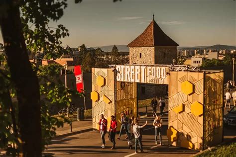 Street Food Festival Brașov Decât o Dubă