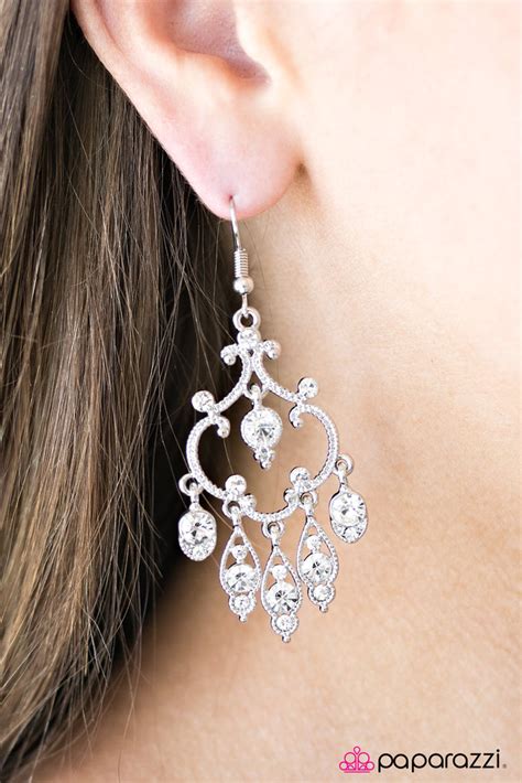 Paparazzi Royal Chandeliers White Earring