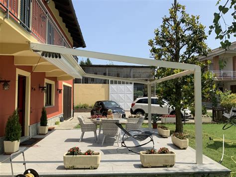 Pergola In Alluminio Con Tenda Scorrevole X Mf Tende Da Sole