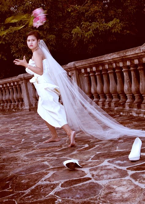 Runaway Bride By Lobrin DPChallenge