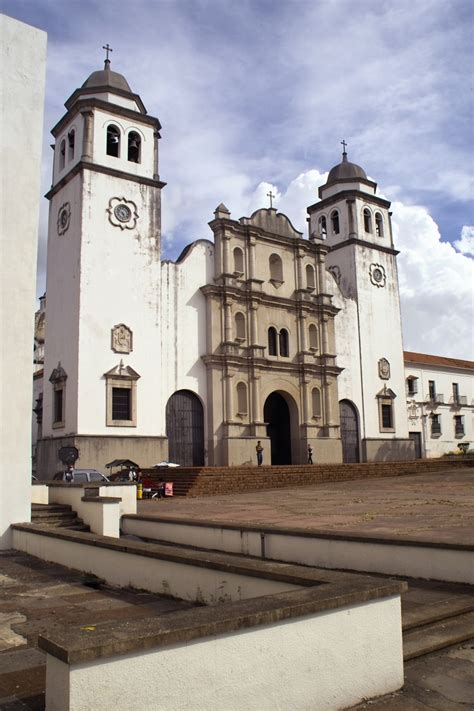 San Cristóbal Cathedral (San Cristóbal, 1668) | Structurae