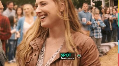 Brown Leather Jacket Of Melinda Monroe Alexandra Breckenridge In