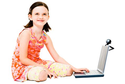 Niña Pensante Usando Una Computadora Portátil Usando Png Dibujos Soñando Computadora Portátil