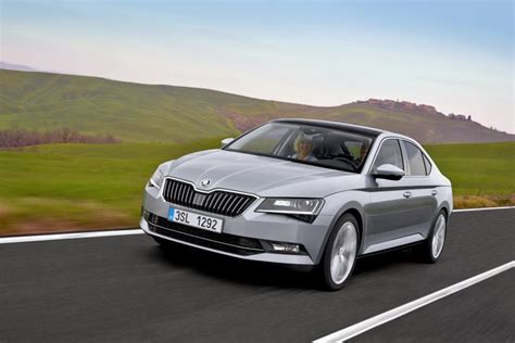 Skoda Superb Phev Coming With Passat Gte Powertrain And 70km Of Ev Range Carscoops