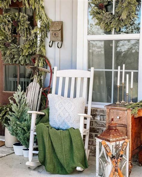 Front Porch Furniture Ideas To Create A Warm Entrance