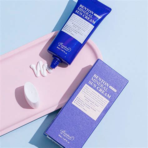 Benton Skin Fit Mineral Sun Cream SPF 50+ PA++++ - Лотос