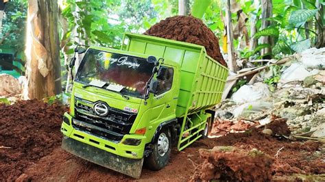 Begini Skill Supir Truk Oleng Rc Truk Hino 500 Engkel Bermuatan Full