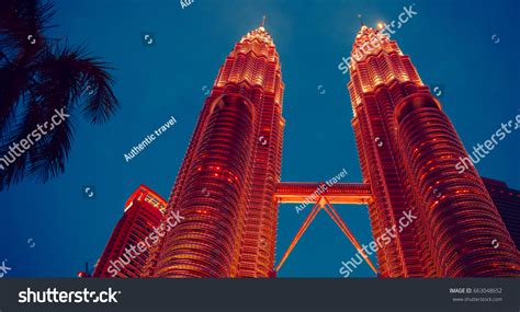 Kuala Lumpurmalaysia September 10 2016 Petronas Stock Photo 663048652