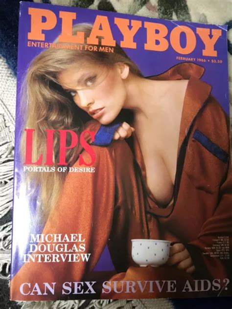 PLAYBOY MAGAZINE FEBRUAR 1986 Playmate Julie McCullough Michael Douglas