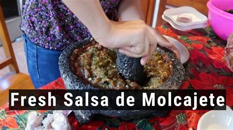 How To Make Authentic Fresh Mexican Salsa De Molcajete Youtube