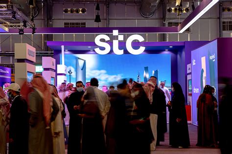 Saudi Wealth Fund Pif Offers To Buy Stake In 58 Billion Stc Towers