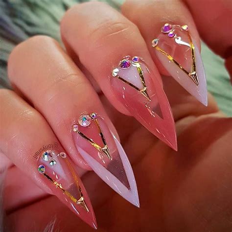 Fab And Stylish Nude Stiletto Nails To Be In Trends Ngón tay Móng