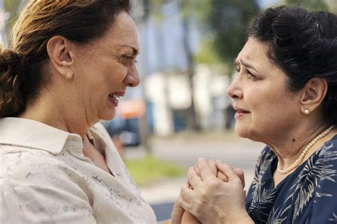 Terra E Paix O Agatha Seduz Angelina E Promete Ir Embora