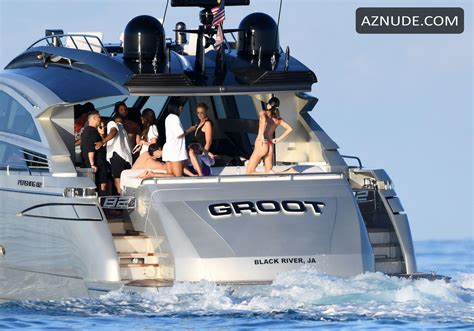 Kendall Jenner Sexy In A Barely There Bikini With Friends On A Yacht In Miami AZNude