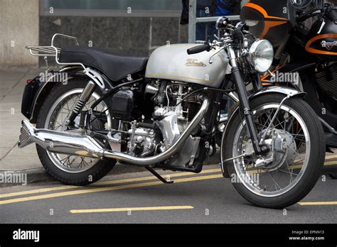 Velocette Thruxton Motorcycle | Reviewmotors.co