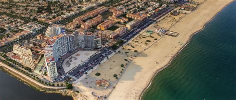 Platja Dempuriabrava Costa Brava Pirineo De Girona