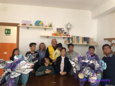 Lions club Siracusa Host uova di Pasqua LCIF per comunità alloggio