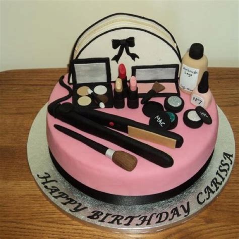 Makeup Cake Ou Comment Allier Gourmandise Et Beauté Make Up Cake 18th Birthday Cake For Girls