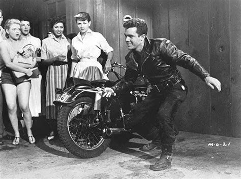 Greasers of the 1950s: Styles, History and Vintage Photos - Rare ...