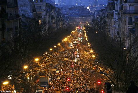 We Wont Be Beaten Says Biggest Paris Crowd Since 1944 Daily Mail Online