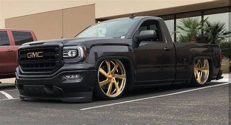 Inspirasi 25 Cool Lowered Trucks