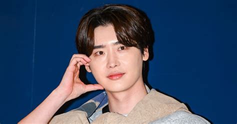 아이유♥ 이종석사랑스러운 하트 사진