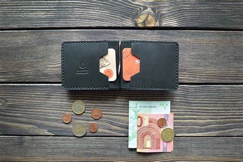 Handmade Personalized Leather Money Clip Wallet | Gadgetsin