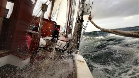 Temp Te Bord Des Voiliers De La Marine Nationale French Navy