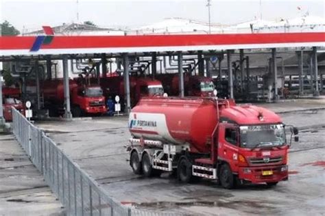 Pertamina Salurkan Ribu Liter Bbm Via Jalur Darat Dan Udara Jawa Pos