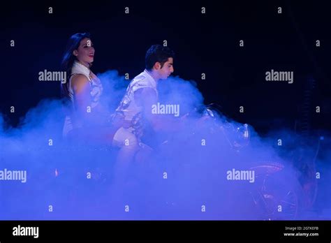 Circus Acts In Costume Stock Photo Alamy