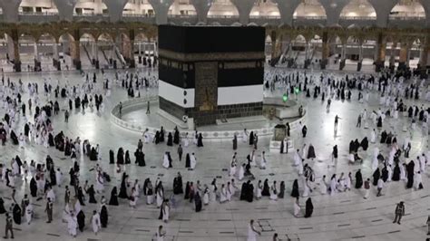 Hajj Pilgrims Arrive In The Holy Site Of Mecca Videos And Hd Footage