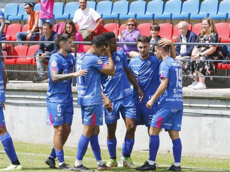 El Ourense Cf Incorpora A Sus Filas A Miguel Prado Y Renueva A Gabri