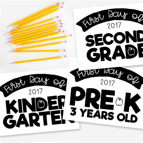 Freebie: Back to School Signs 2017 - becca paro