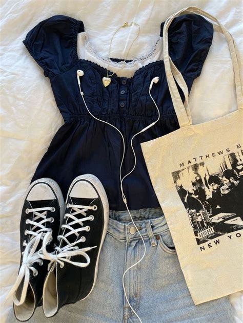 Honeymoonavenus Casual Outfits Downtown Outfits Outfit Inspo