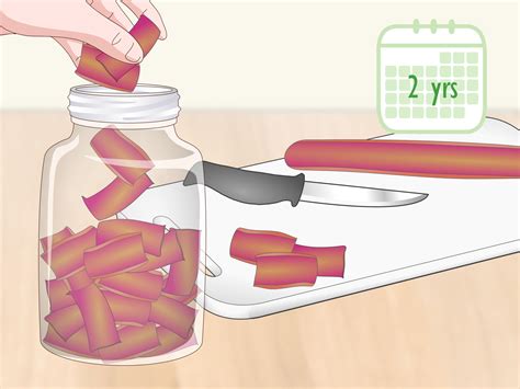 How to Harvest Rhubarb the Right Way When It’s Ripe