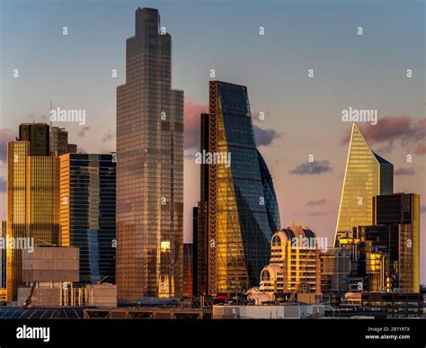 london financial district londons city  london financial district