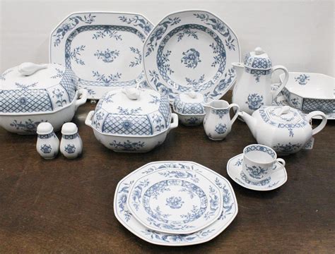 Lot Villeroy And Boch China Blue China Set