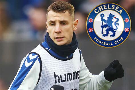 Chelsea step up transfer chase for Lucas Digne from Everton to solve ...