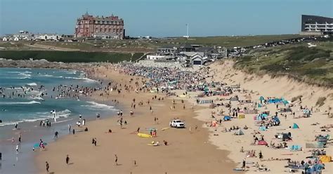 Beautiful Cornwall beaches rammed as summer sun returns - Cornwall Live