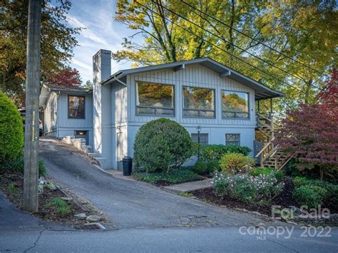 Lake Junaluska, NC Real Estate - Lake Junaluska Homes for Sale | realtor.com®