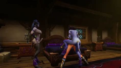 Blondes Brunette Trans Fucks Girl In Lesbian Shemale Threesome