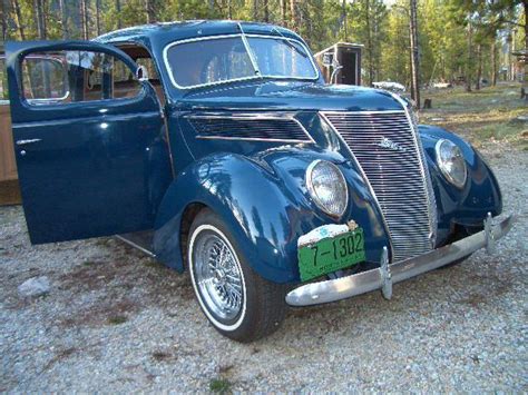 1937 Ford 4dr Sedan Deluxe Touring For Sale